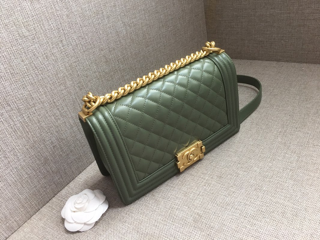 Lambskin Medium Boy Handbag Flap Bag A67086 Green